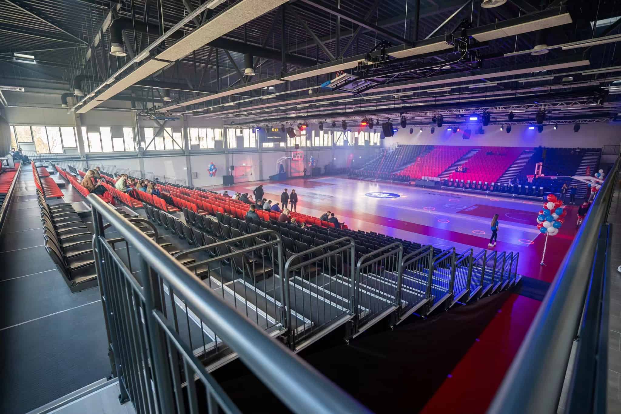 retractable seating lithuania